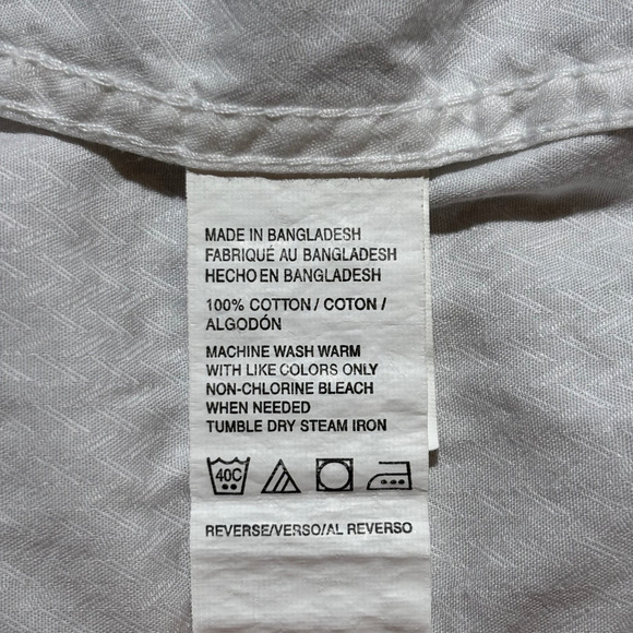 Van Heusen Mens White Slim Fit Button Down Shirt L 100% Cotton Black Buttons EUC - Picture 6 of 9